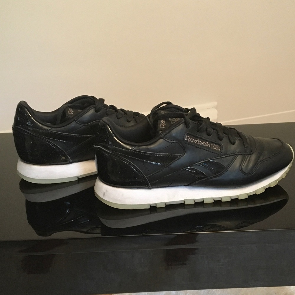 Women’s Black Leather Sneakers